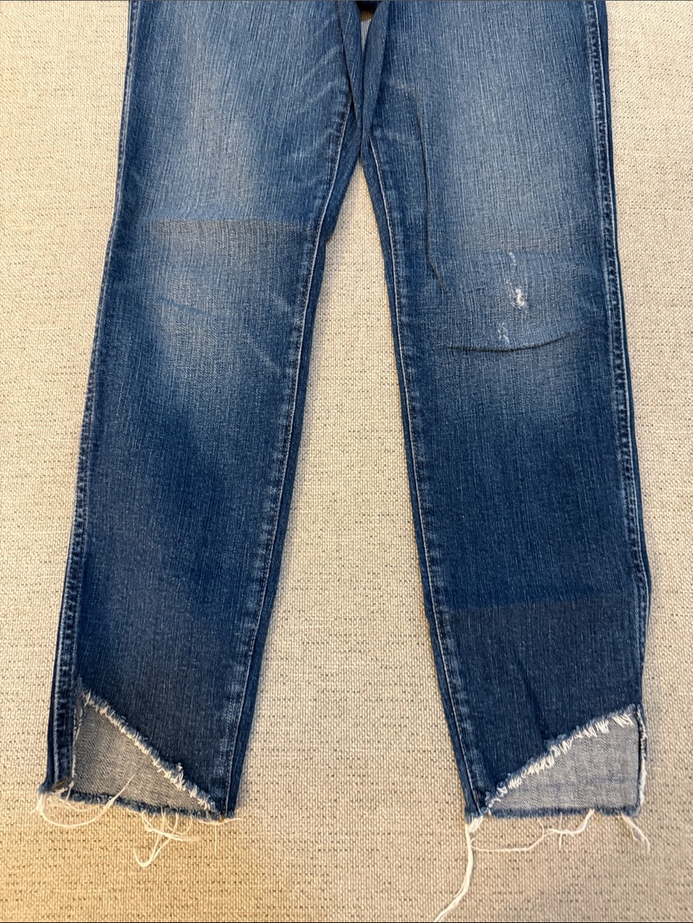 Madewell 10” High Rise Skinny Jeans with Raw Hem- perfect condition - Picture 3 of 5